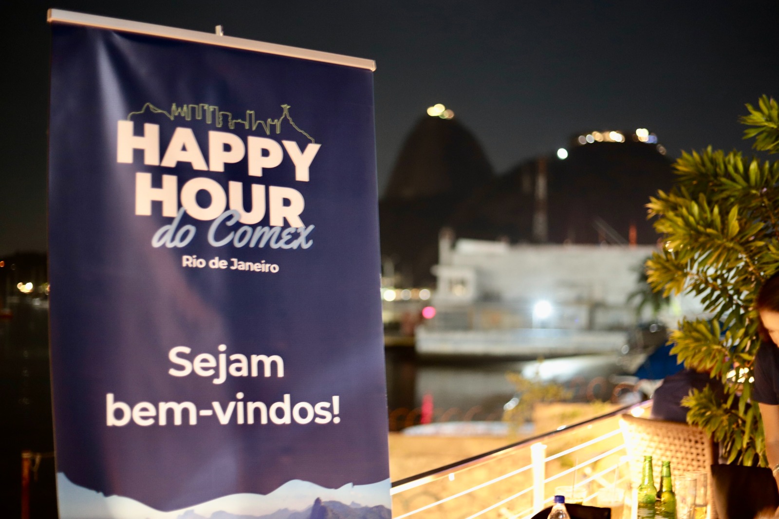 3º Happy Hour do Comex
